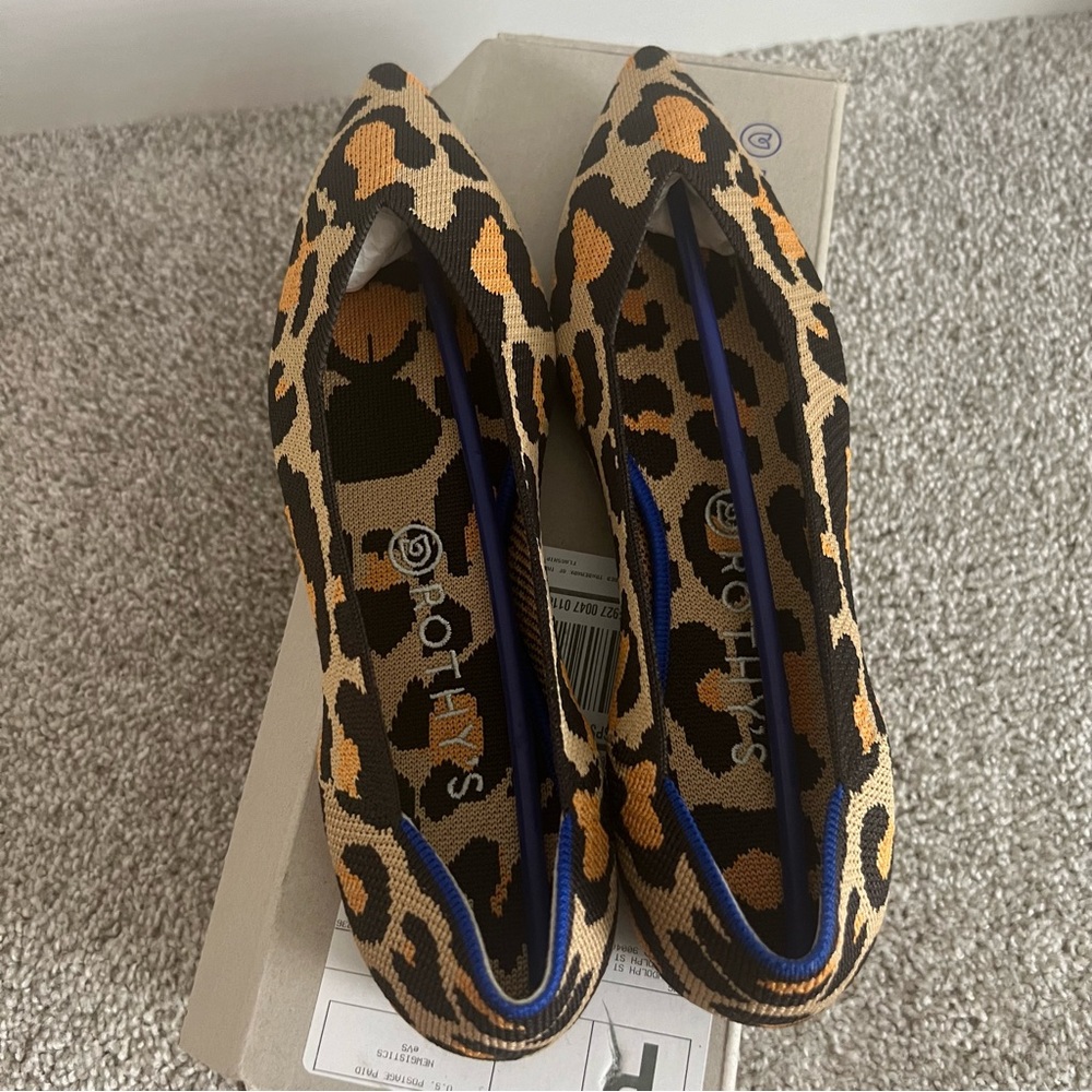 Rothy’s The Point Big Cat Leopard Cheetah Pointed Toe Flats W/ Box - Picture 5 of 8